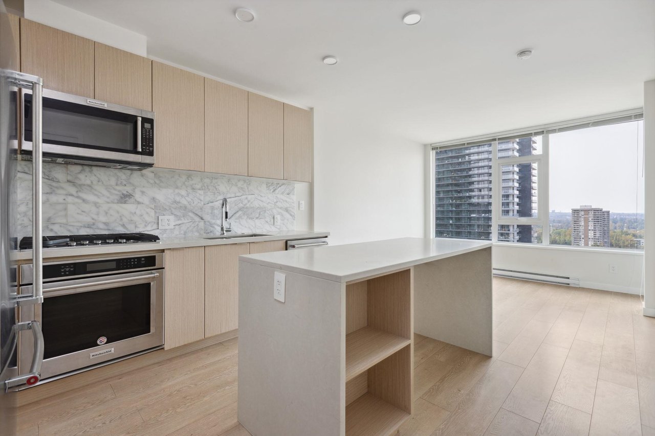 1601-530 Whiting Way, Coquitlam