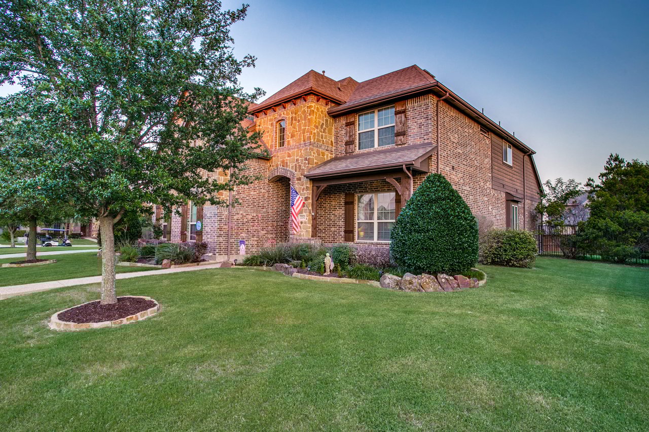 2212 Carrick Drive