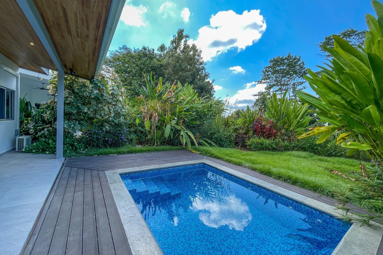 Low-Maintenance 3-Bedroom Villa With Pool & Peaceful Terraza In Villas Vista De La Montaña In Ojochal Costa Rica