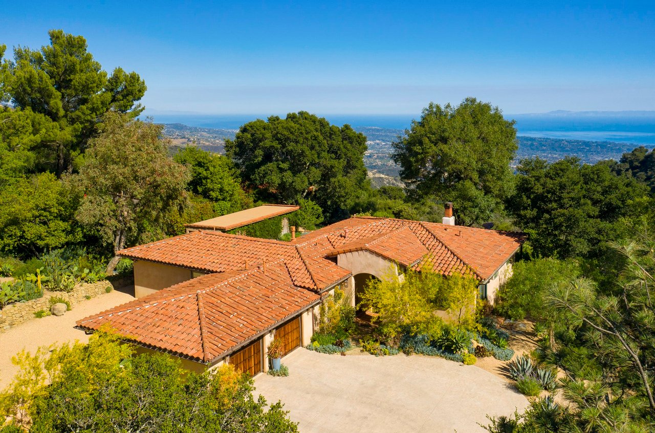 5617 W Camino Cielo