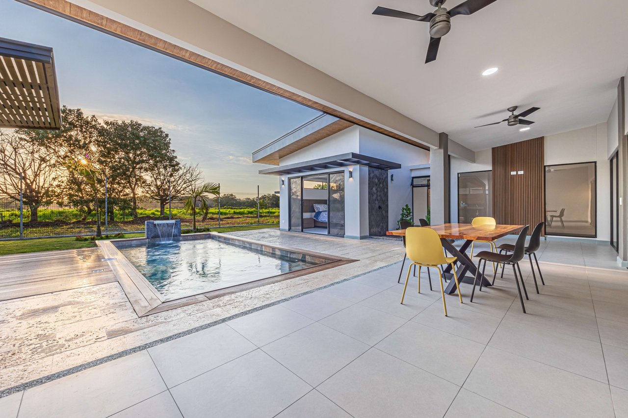 Casa Morfa: Brand New Home in Uvita's Premier Neighborhood