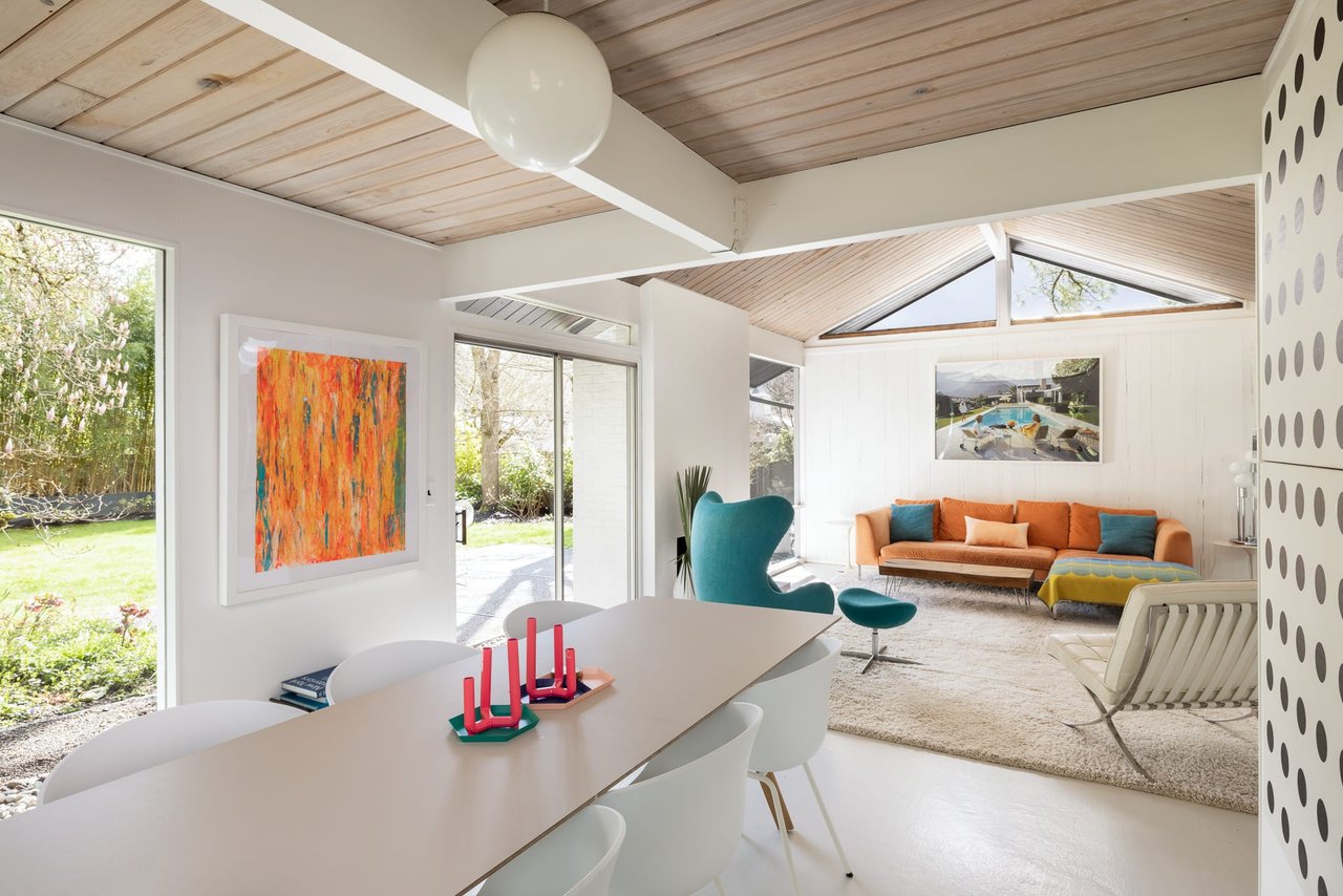 Rummer Dream House in Vista Brook