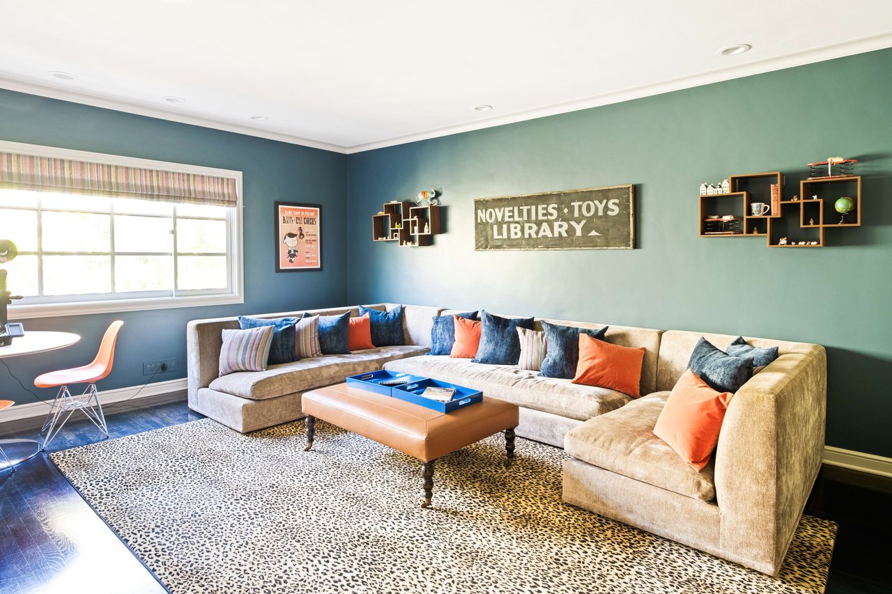 16659 Ashley Oaks, Encino