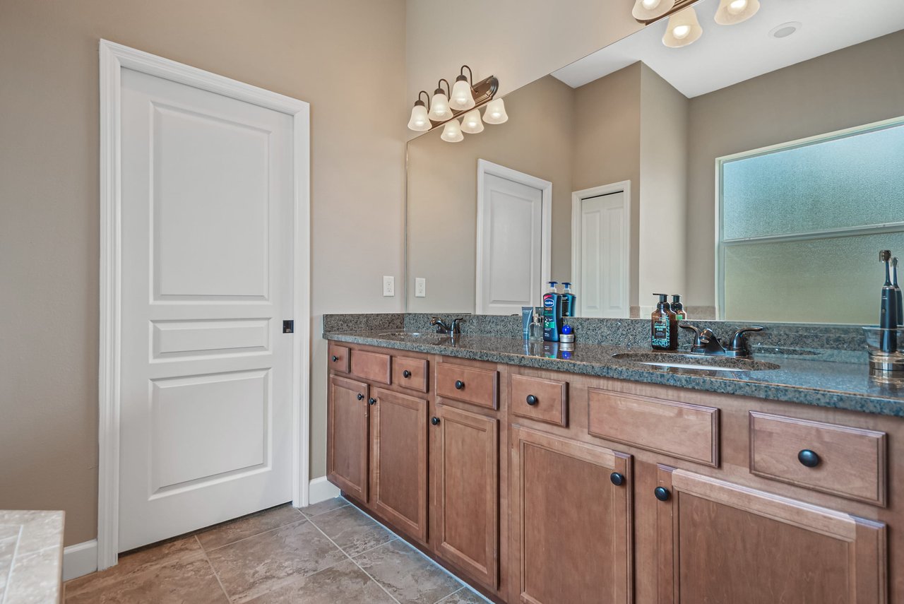 2811 OLAVET  COURT