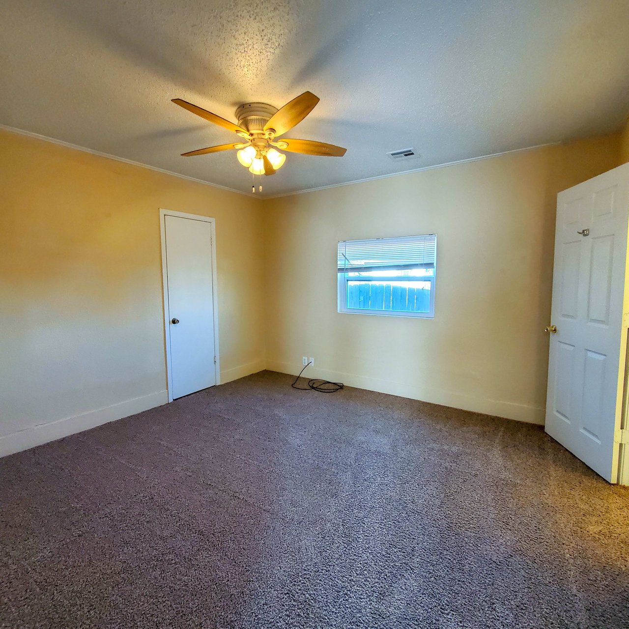 718 North Beard Ave