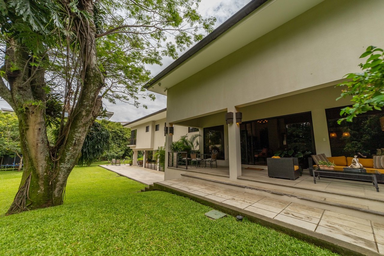 City Family Home, Escazu, San Jose