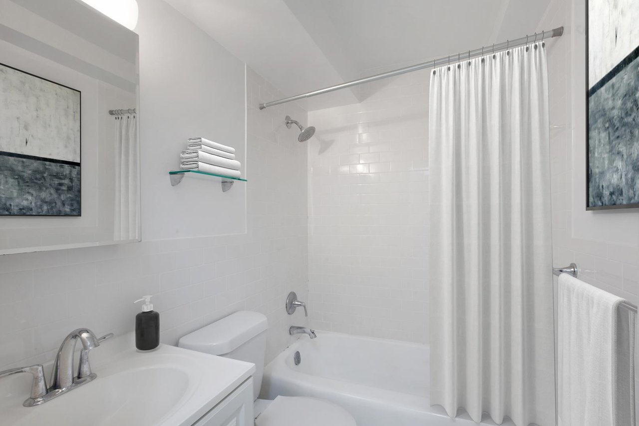 315 East 70th Street, Apt 4-B