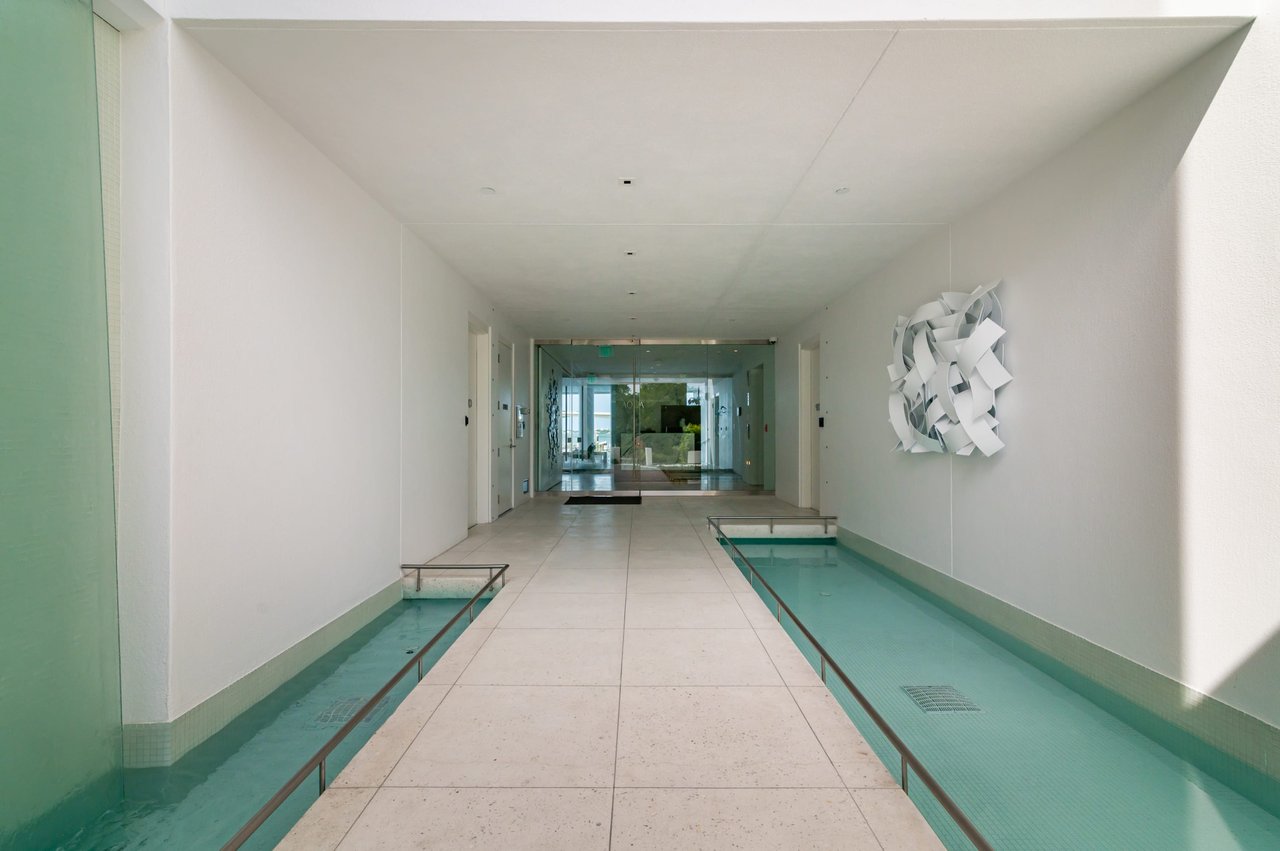 280 Golden Gate Point PH 2