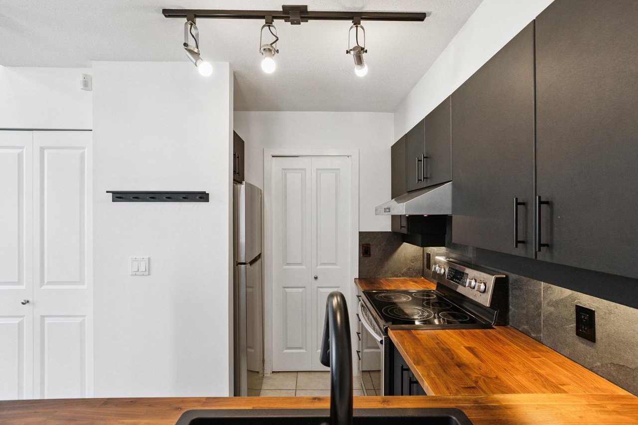 415-10866 City Pkwy