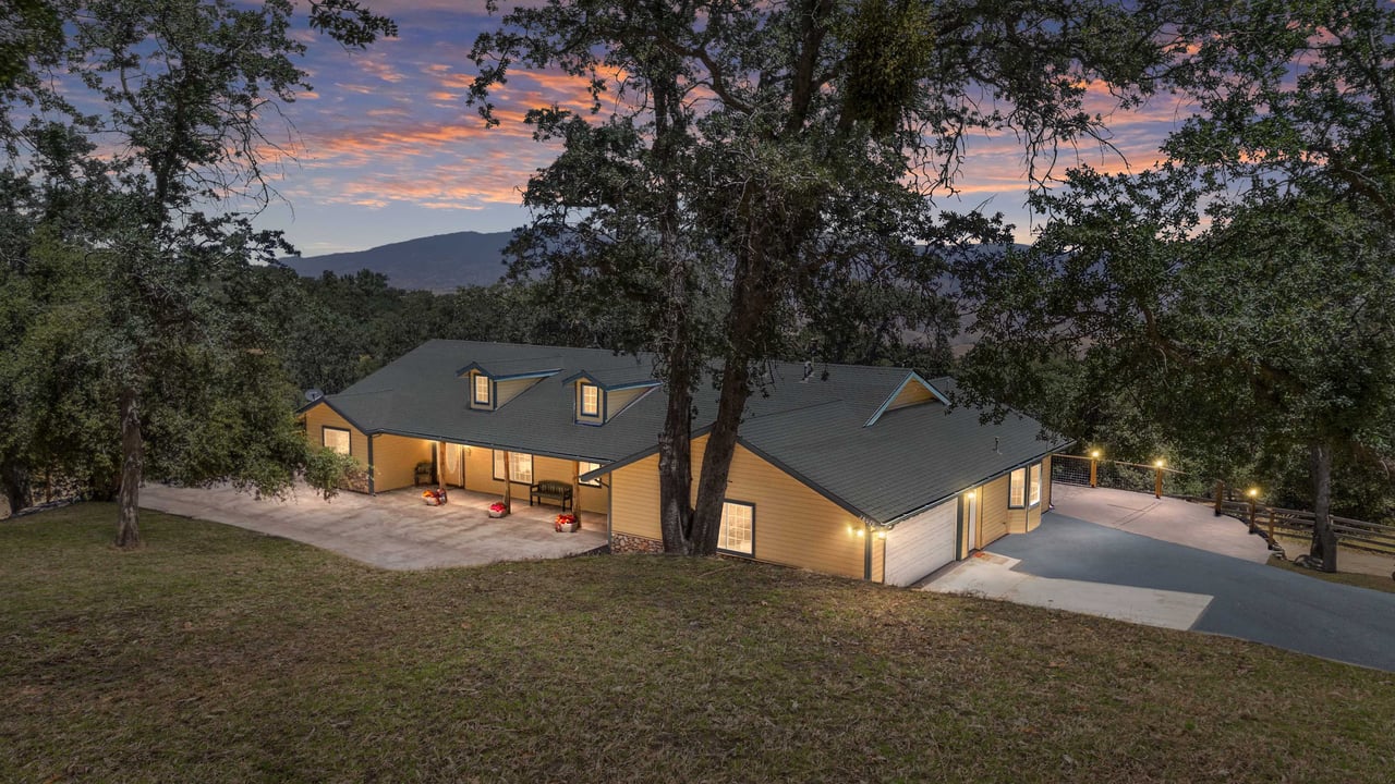 28079 Twisted Oak Rd.