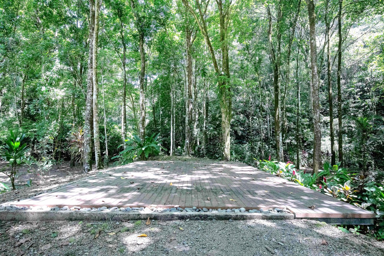 Wheelchair Friendly- 2 Bedroom house in a Quiet Community