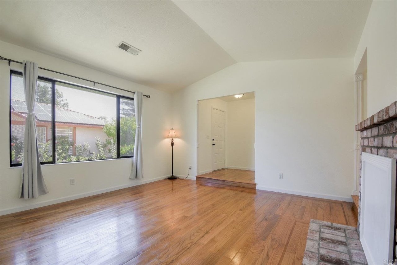 1719 Rainier Ave