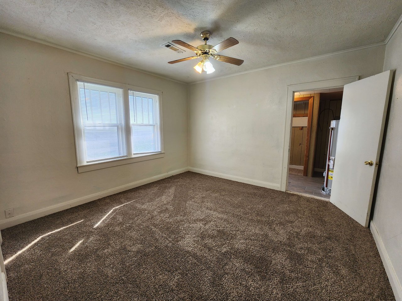 810 N. Market Ave