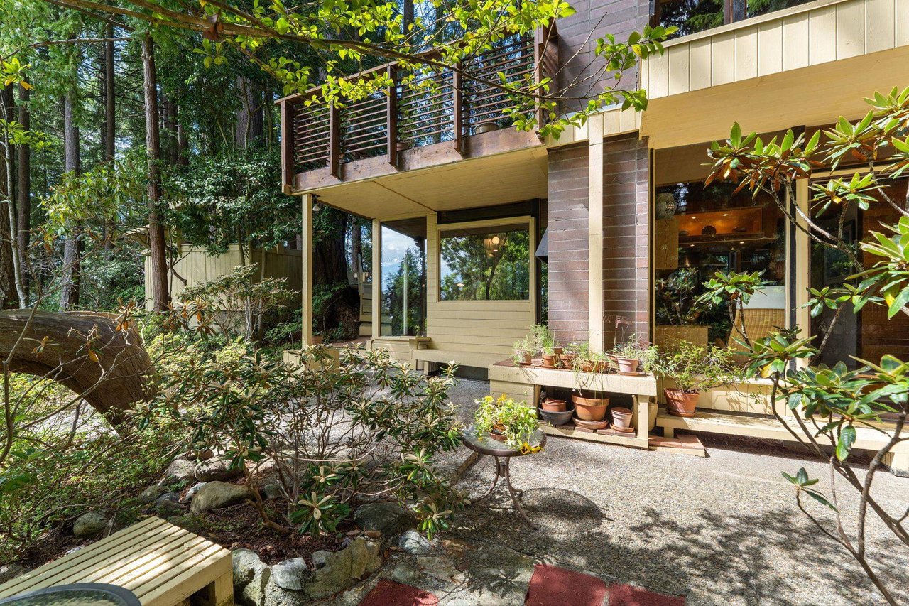 155 Highview Pl