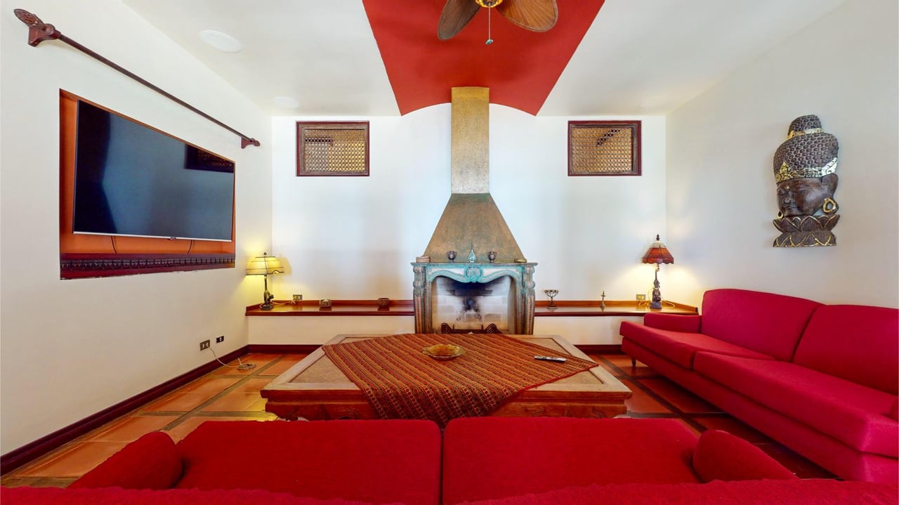 Colonial Oceanfront Estate, Dominical, Puntarenas