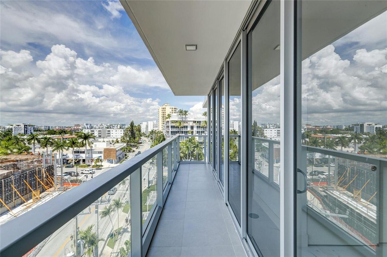 9521 E Bay Harbor Dr, #LP801