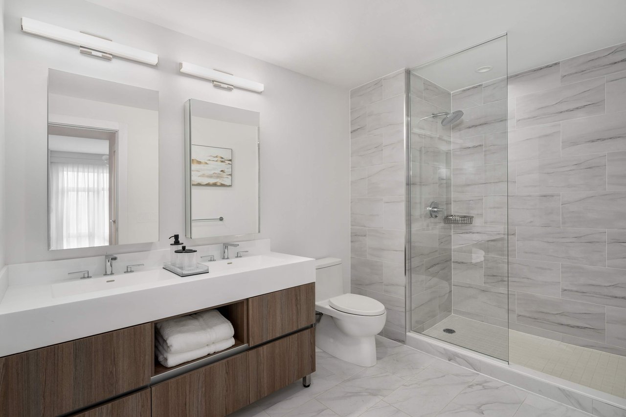 OTTO 1 BEDROOM + DEN |  2 BATHROOM