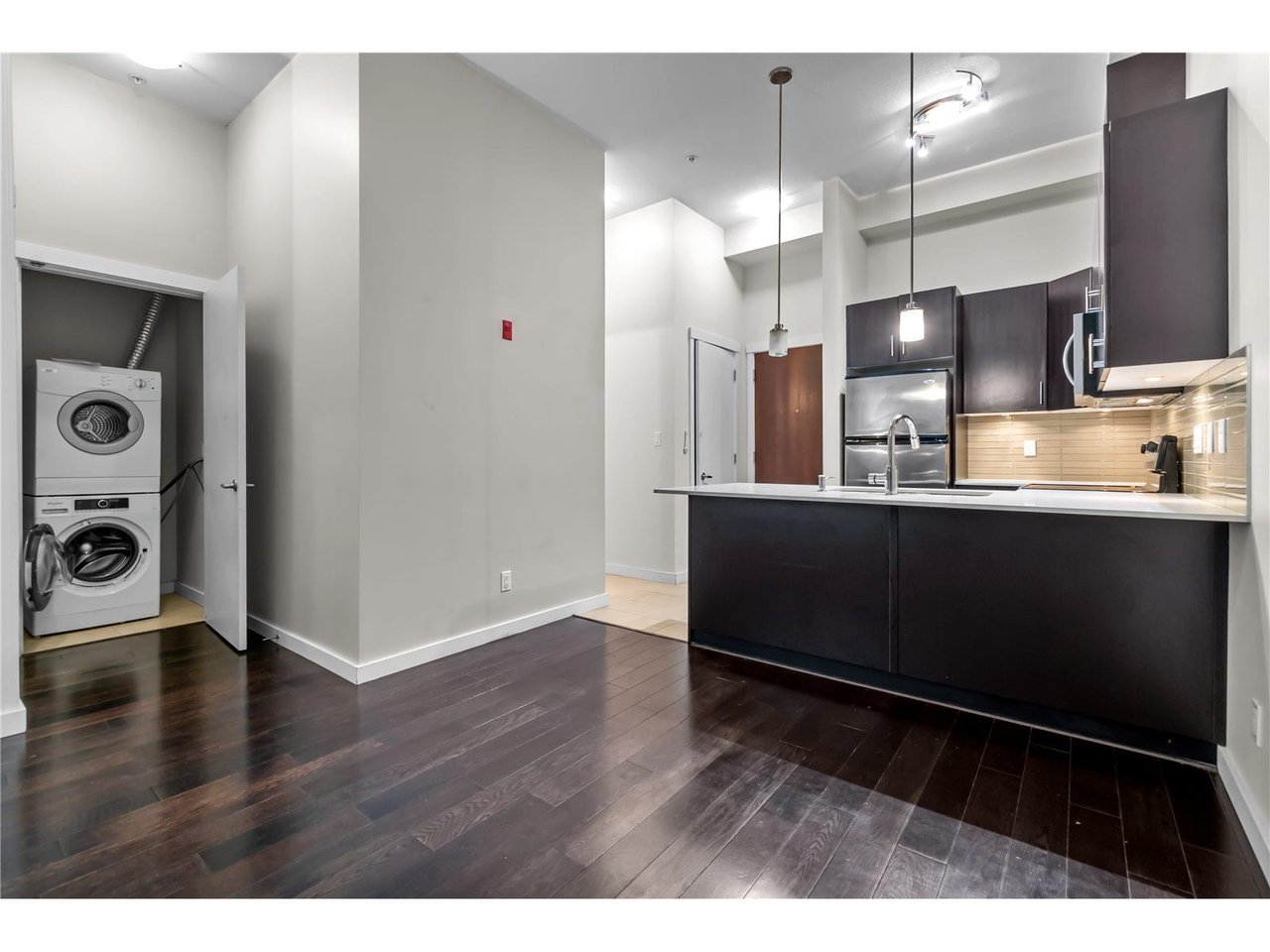117-7777 Royal Oak Ave