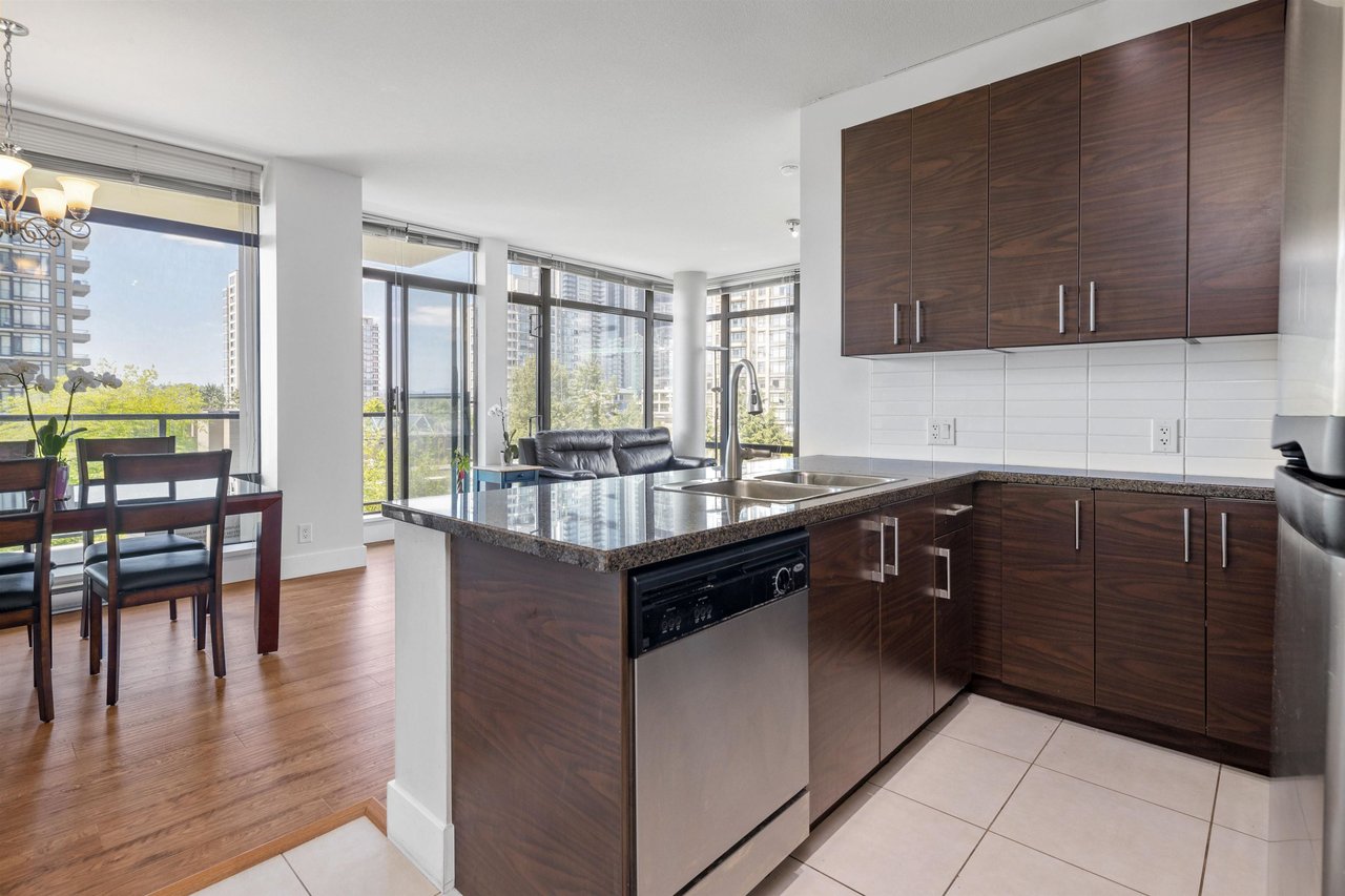 604-2355 Madison Ave