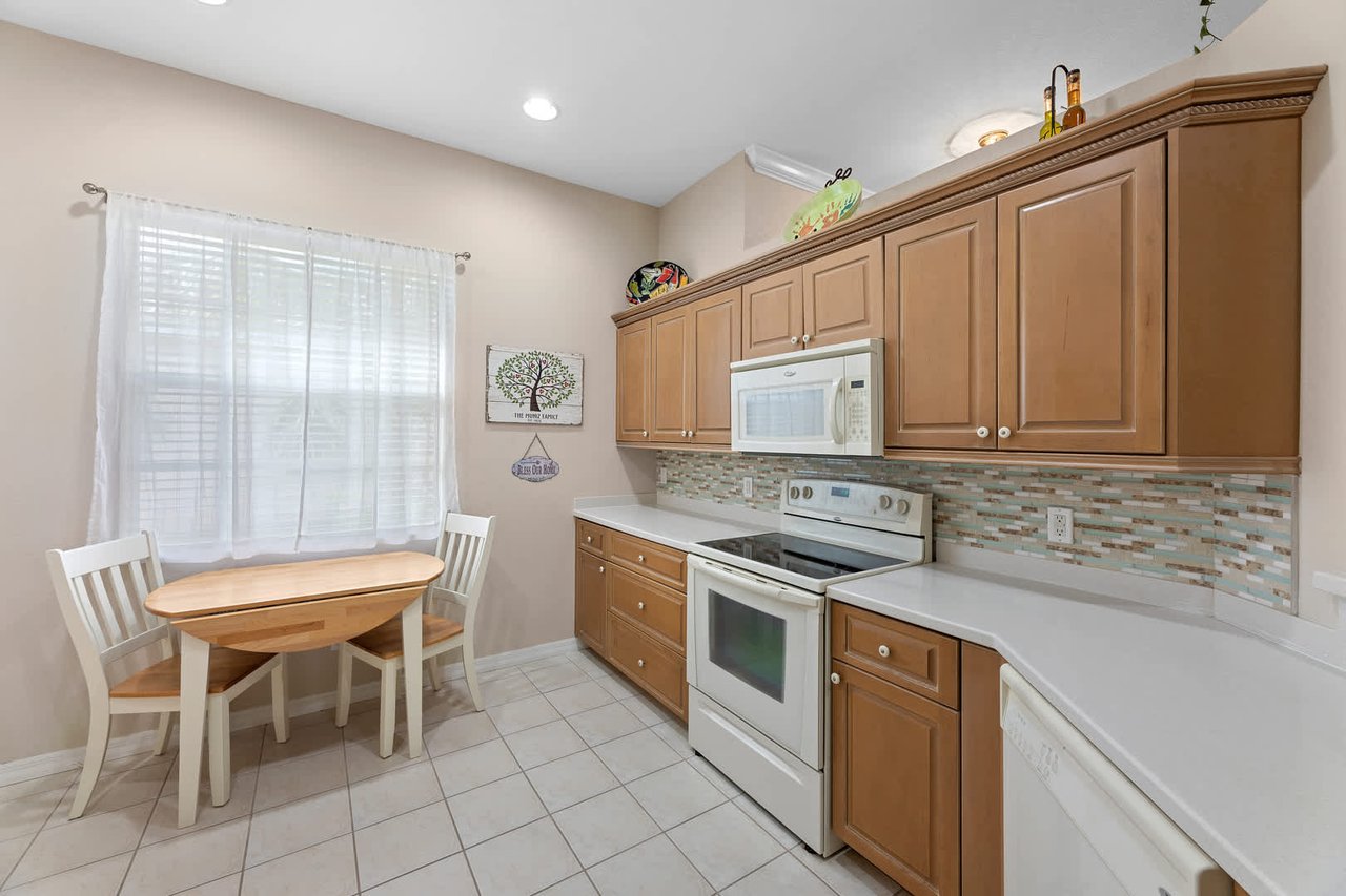 Serene Lakeview Cape Coral, FL!