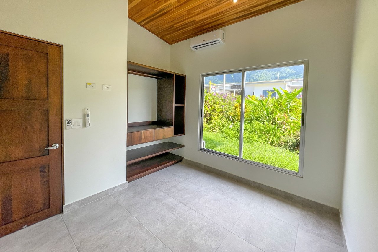 Low-Maintenance 3-Bedroom Villa With Pool & Peaceful Terraza In Villas Vista De La Montaña In Ojochal Costa Rica