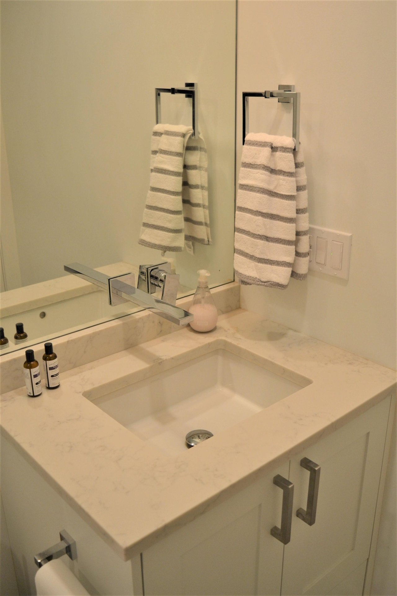 2519 W 8th Avenue, Vancouver