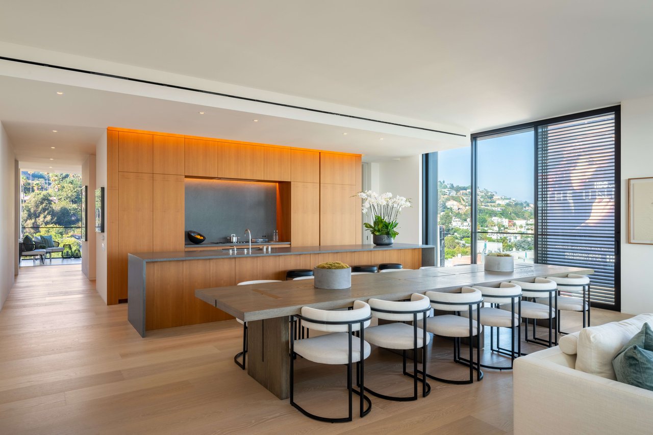 9040 W Sunset Blvd #1104