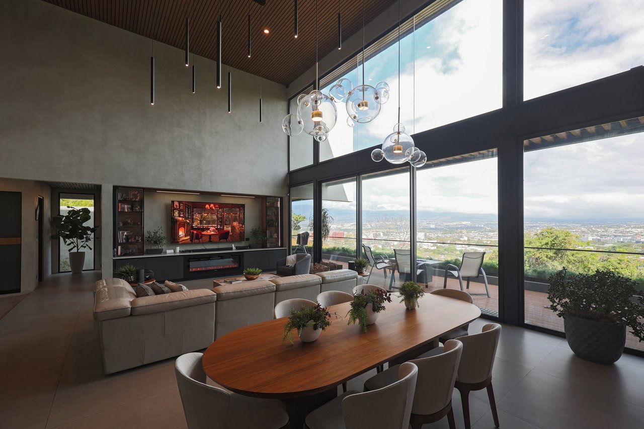 Panoramic City View Estate Home, Escazu, San Jose