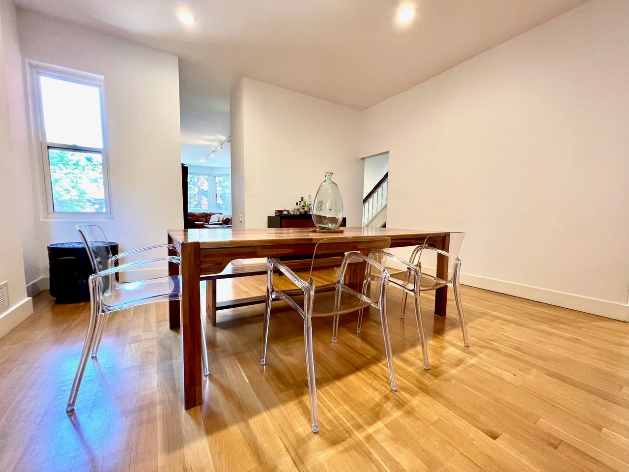 418 Brunswick Ave Upper