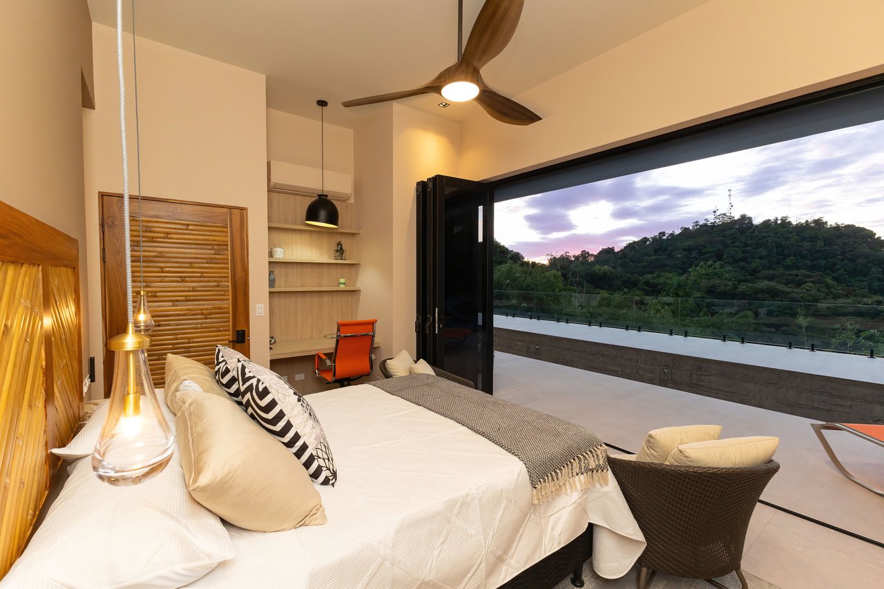 Modern Luxury Villa Near Marina, Manuel Antonio, Puntarenas
