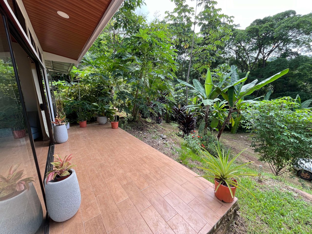 Costa Azul 120-degree Mountain View House With Costarican Wooden House as Lagniappe.