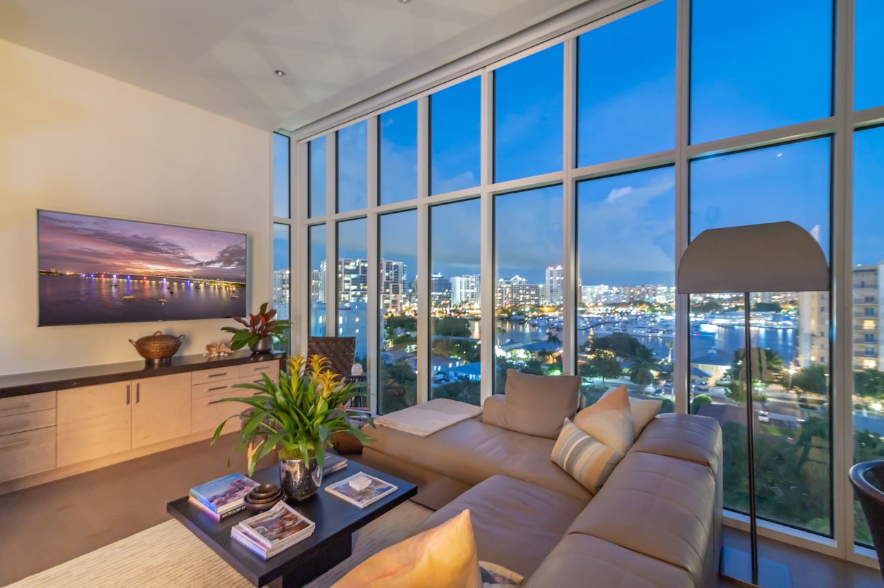 280 Golden Gate Point PH 2
