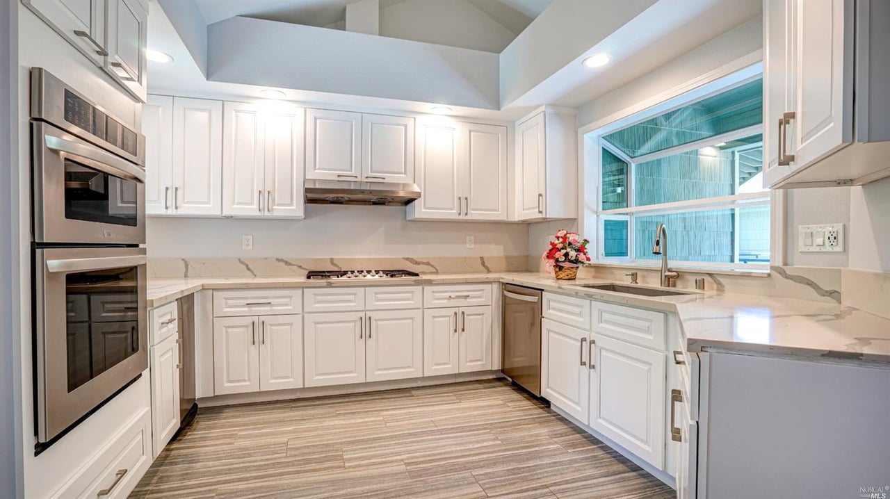 2090 Stonefield  Ln. 