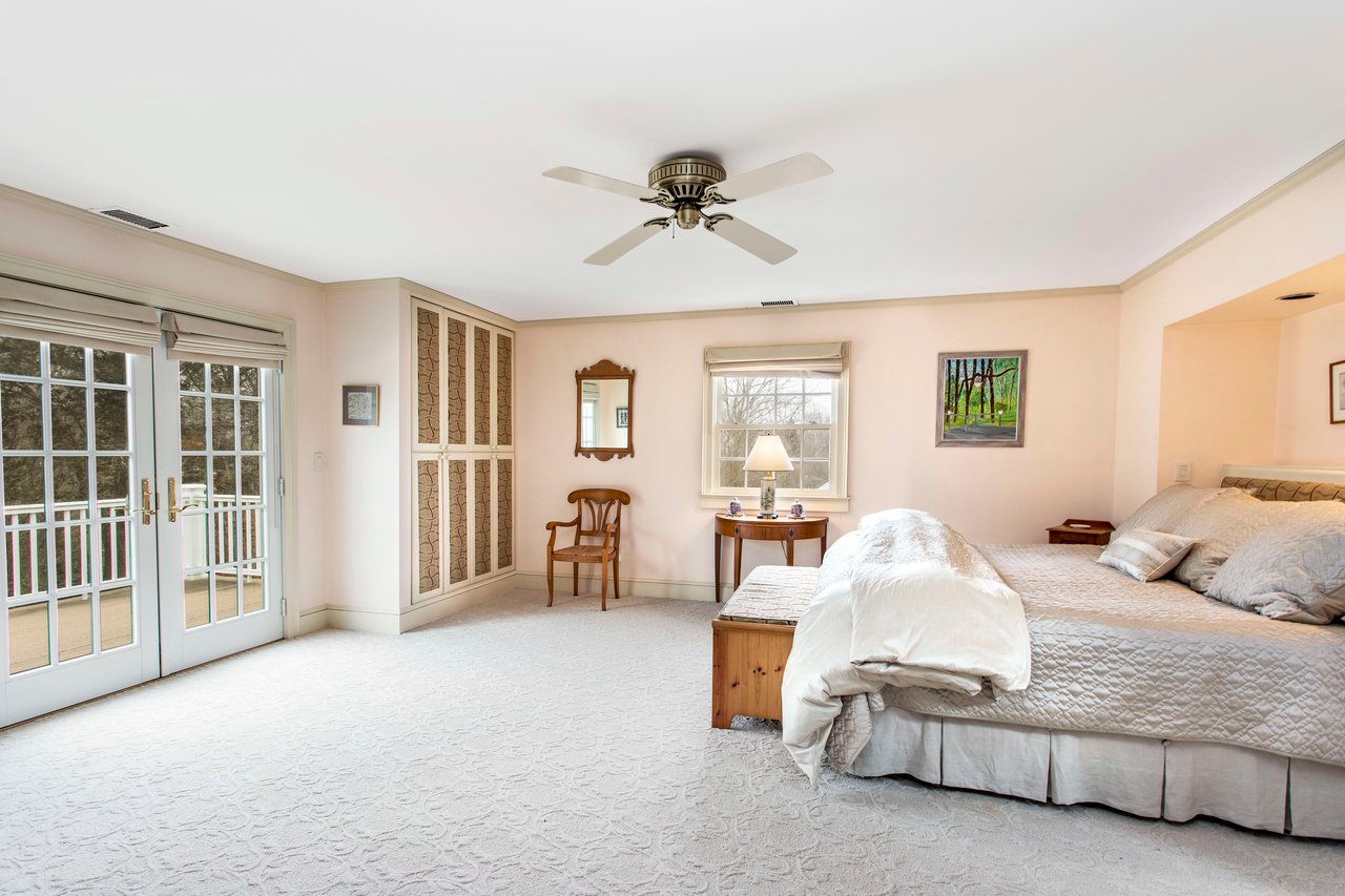 Sprawling Sagaponack South Traditional