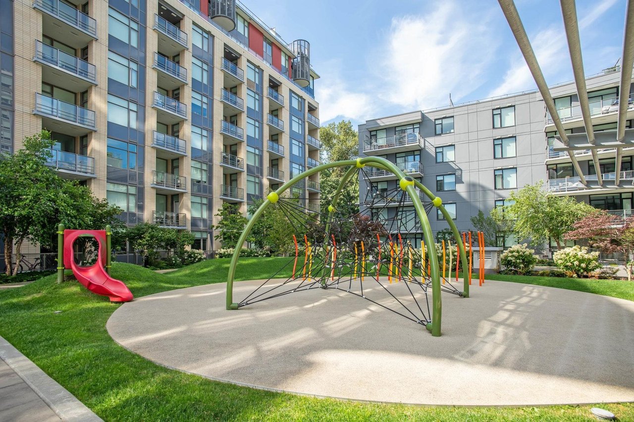 205-3451 Sawmill Cres
