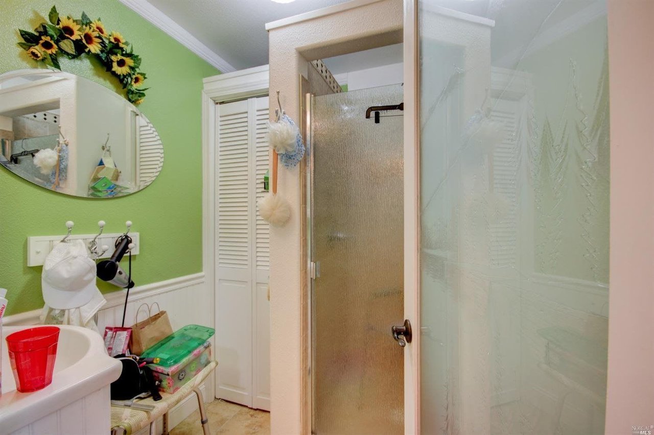 236 Belfiore Ln