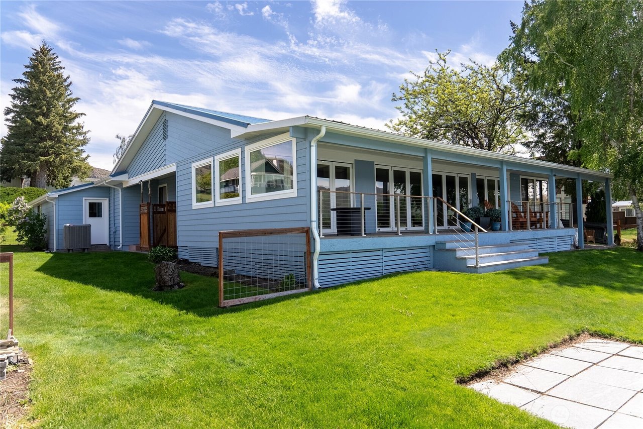 21 Lakeview Loop