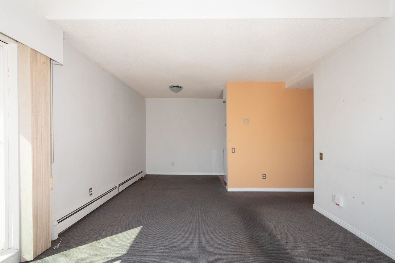 PH12-2125 York Ave