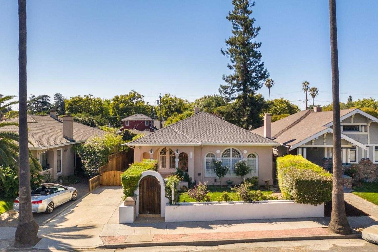 1341 Martin AVE
