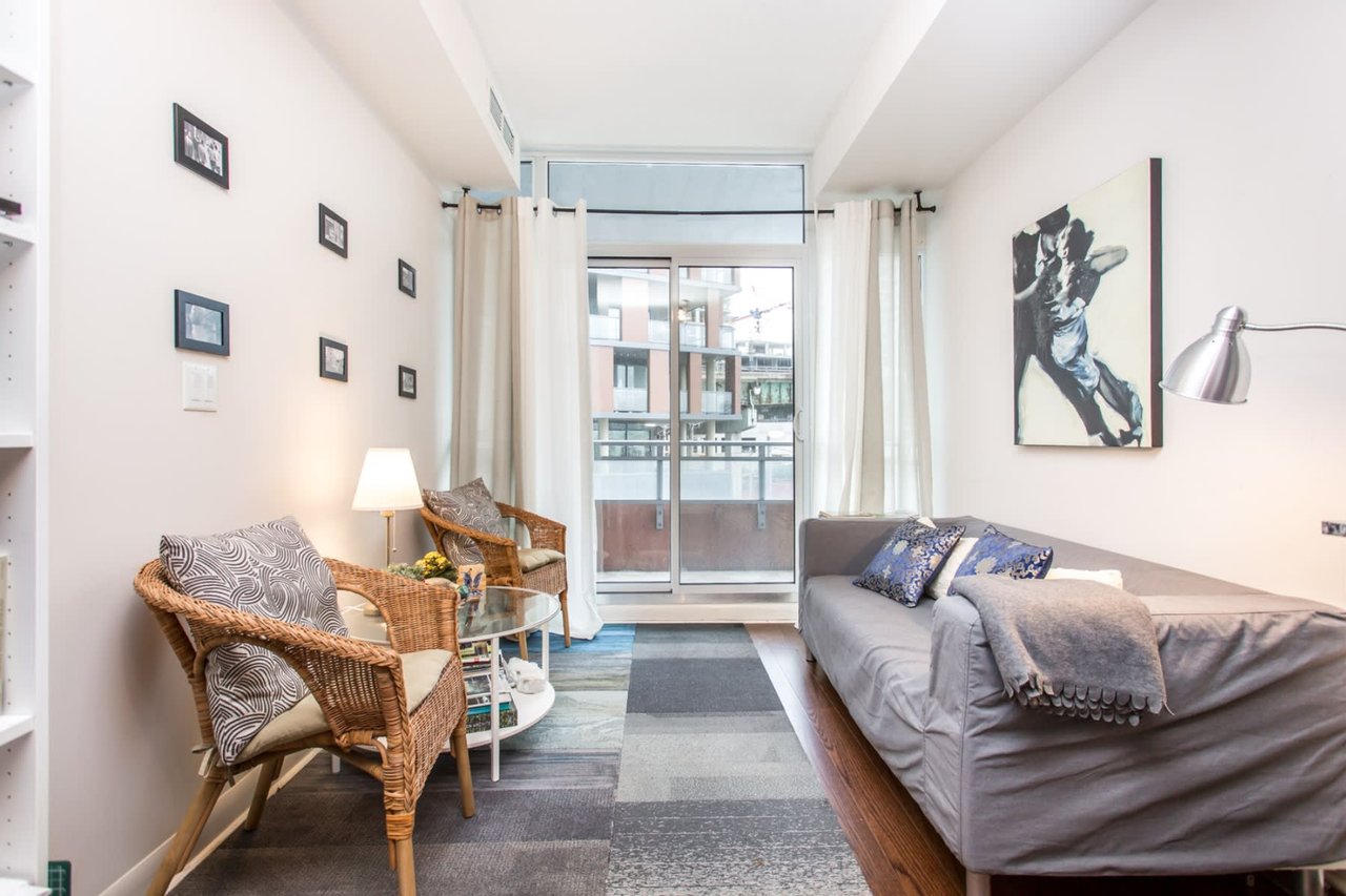 15 Bruyeres Mews