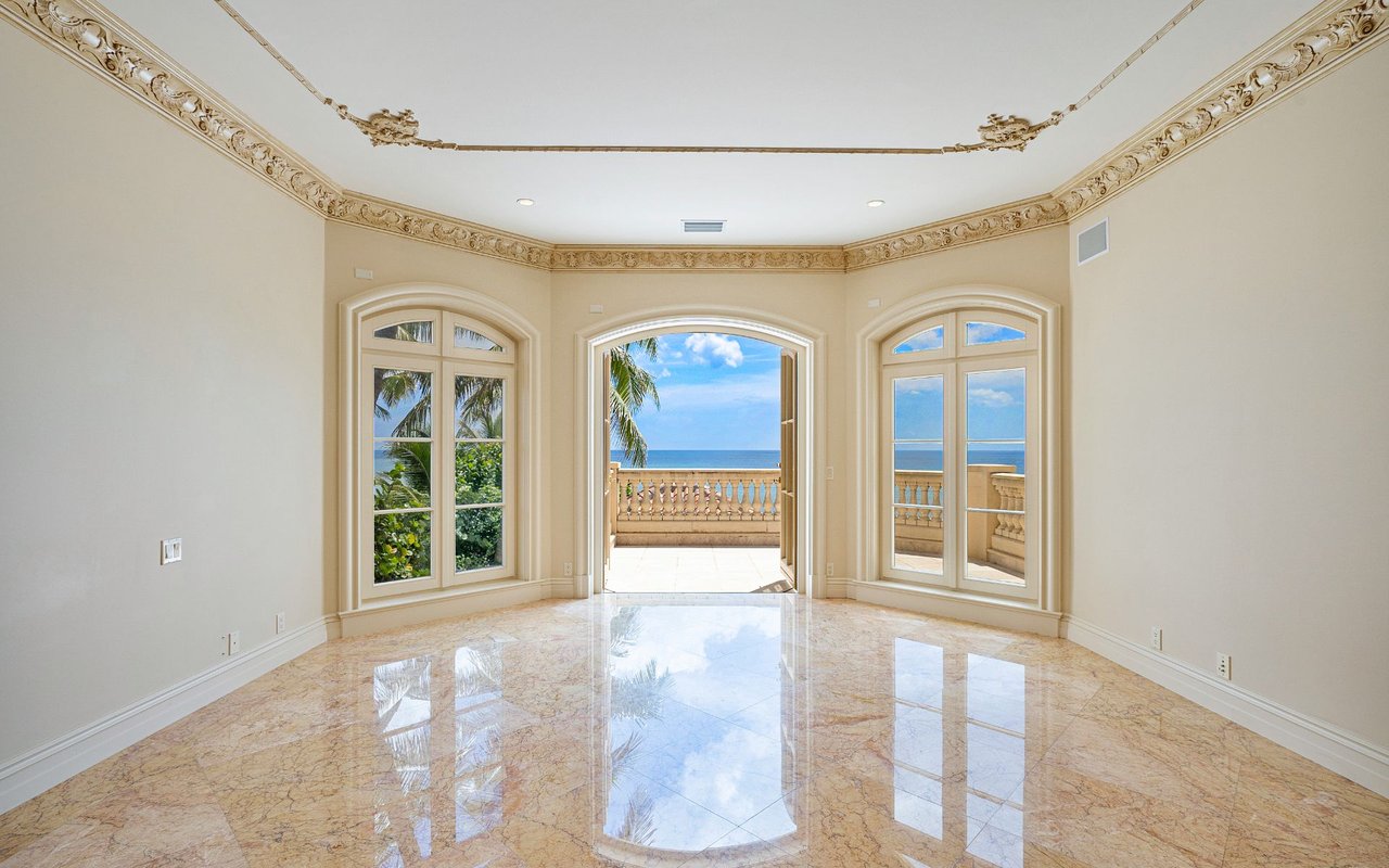 1555 N Ocean Blvd