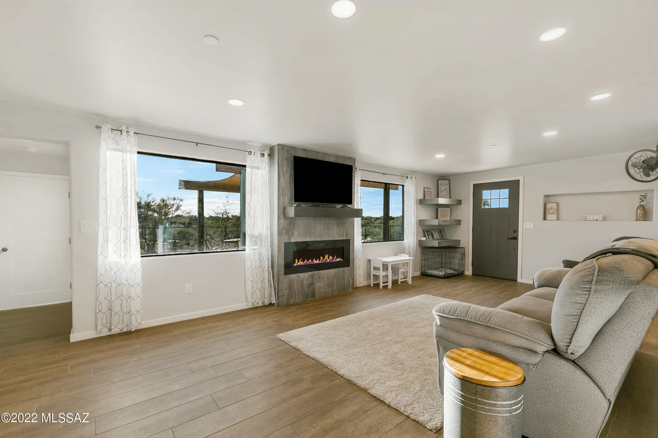 2236 W Owl Head Pl