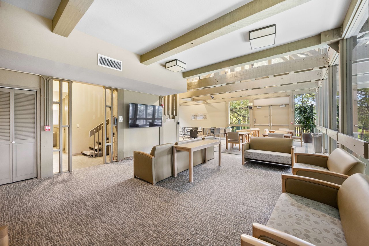 397 Imperial Way #210, Daly City