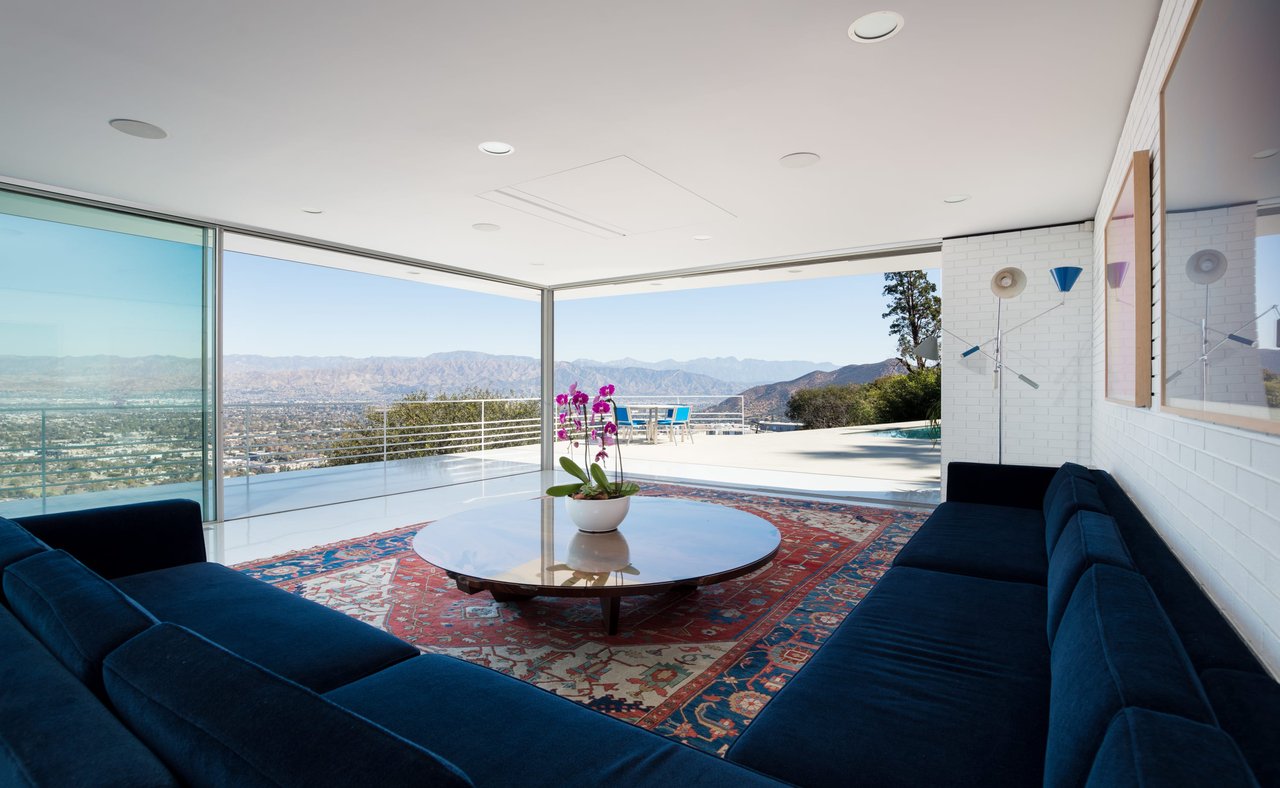 Contemporary Modern View Home