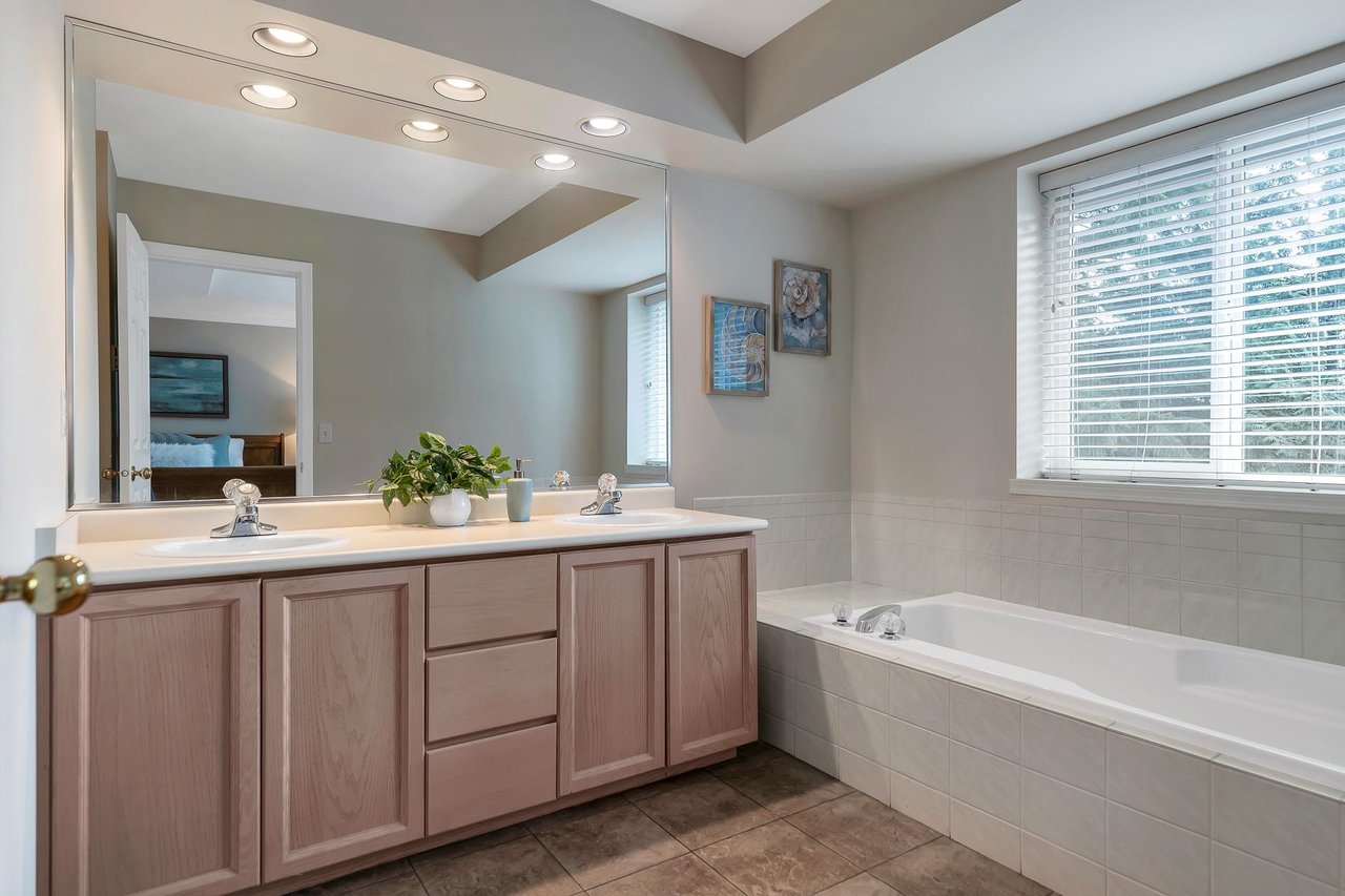 41-101 Parkside Dr