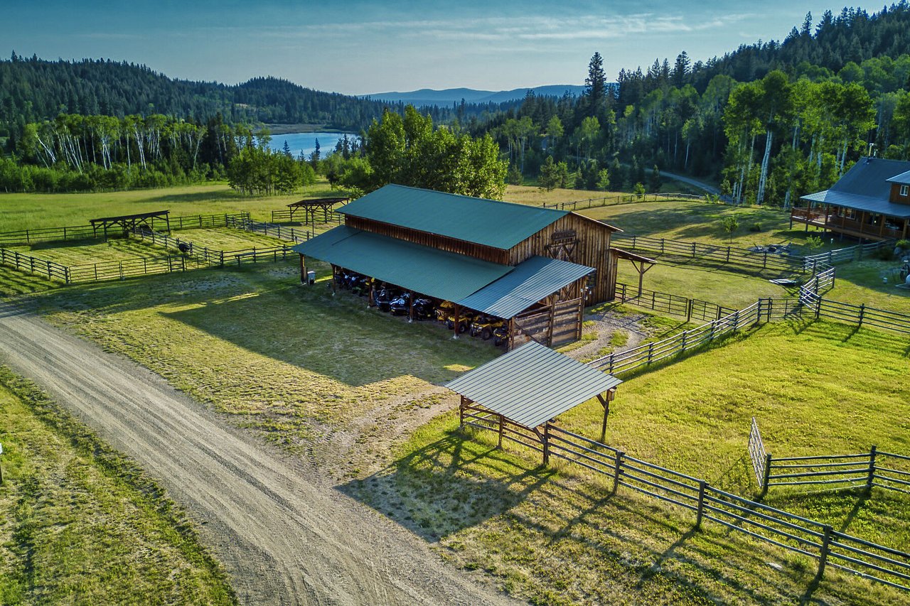 Windy Hills Lakefront Retreat