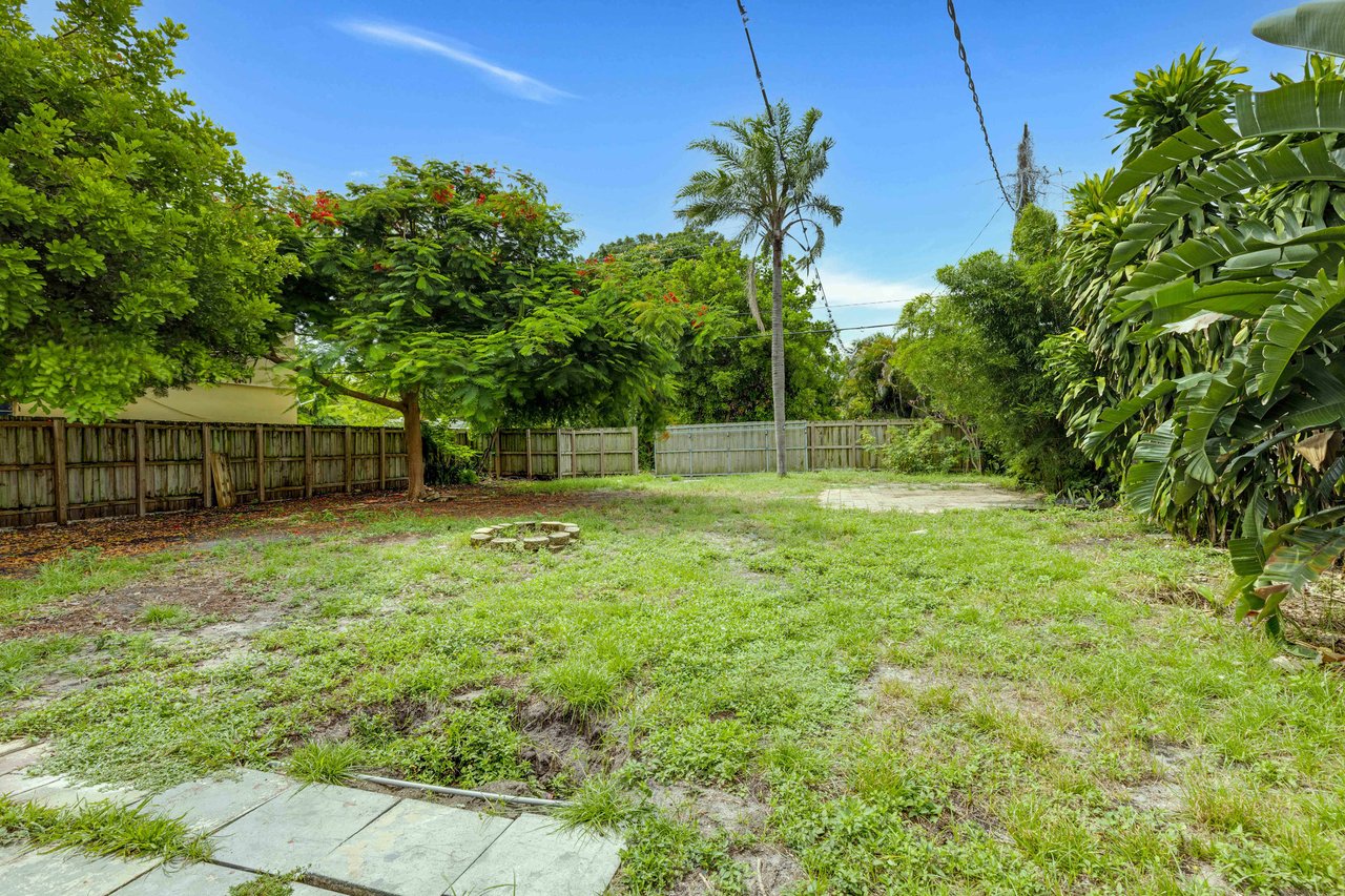 1844 Sheridan St Hollywood FL-33020