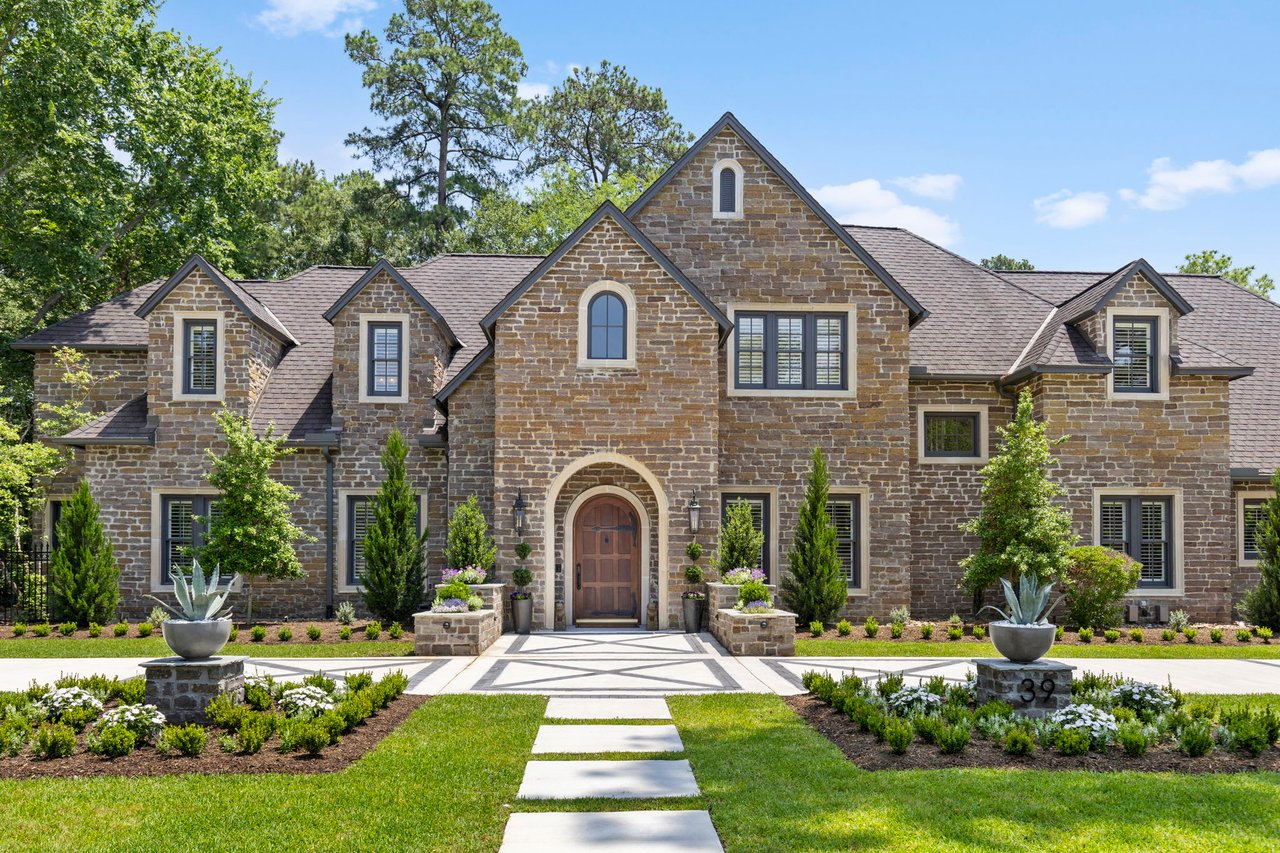 Fresh on the Market: Your Next Home Sweet Home!
