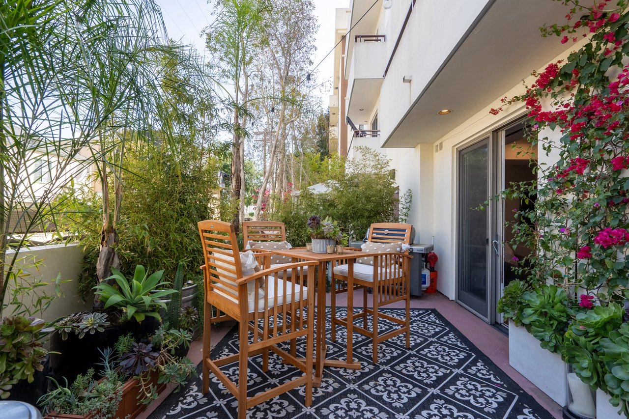 Beverly Hills Luxury 1BR with Private Terrace