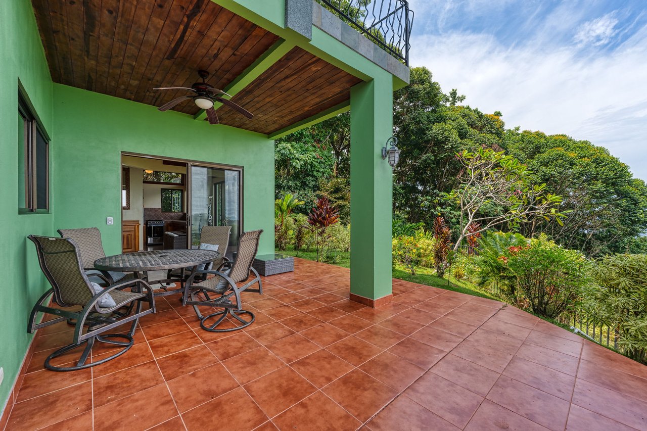 Best Views in Dominical – Home with Apartment and Infinity Pool